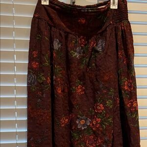NATURAL LIFE Floral Skirt in Rich red